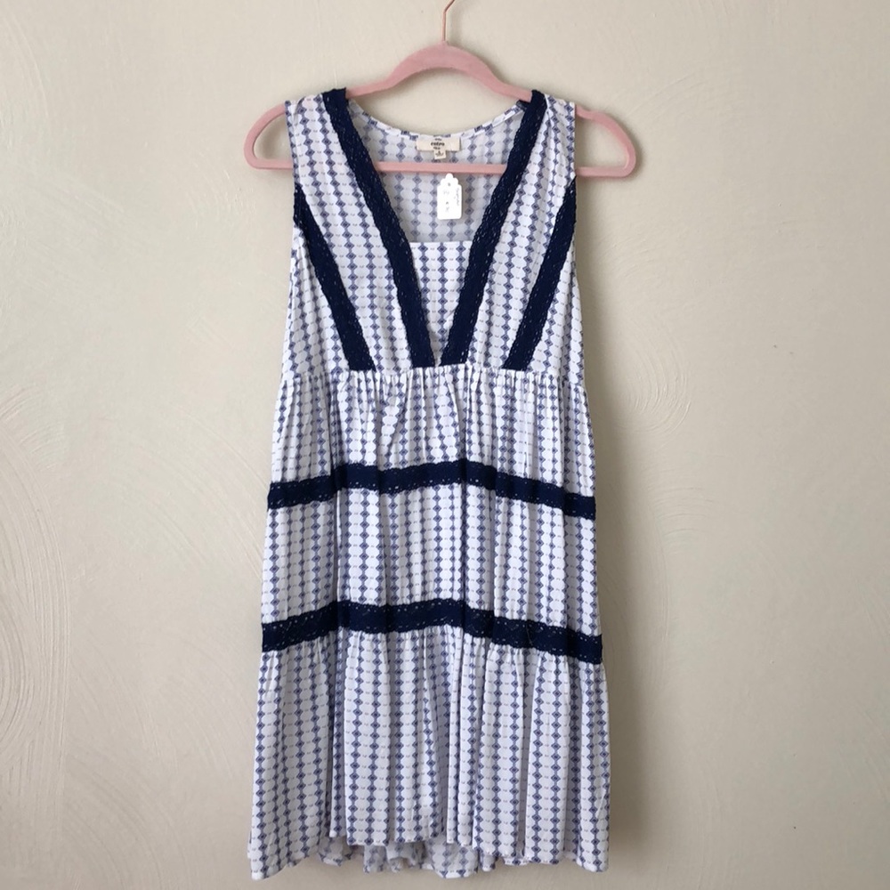 Pattern navy tunic